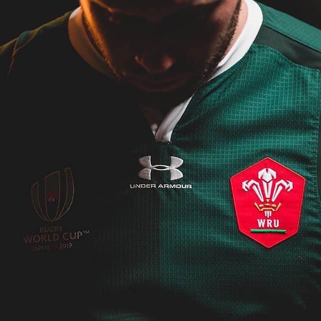 ラグビーワールドカップさんのインスタグラム写真 - (ラグビーワールドカップInstagram)「. 2019年のシックス・ネーションズ 王者👑 . .「レッドドラゴン」ことウェールズ代表🏴󠁧󠁢󠁷󠁬󠁳󠁿 ラグビーワールドカップ2019で着用する新ジャージーを発表しました👏 . #RWC2019 #Rugby #Rugbygram #Sport #Wales #WalesRugby #Reddragon #HWFN #Unveil #RugbyJersey  #ラグビー #ウェールズ #ラガーシャツ」7月9日 17時57分 - rugbyworldcupjp