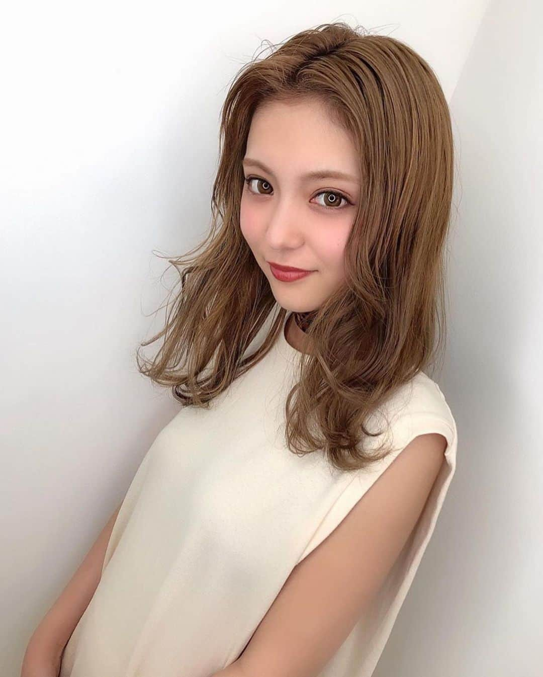 美女美容事情さんのインスタグラム写真 - (美女美容事情Instagram)「⠀ 《たまに雰囲気を変えると⁉️😁》⠀ *⠀ リポストを使って、素敵な写真📷✨を投稿されてる方を紹介させて頂く⠀⠀⠀⠀ 【💄美女美容事情💅】のコーナーです✨⠀ *⠀⠀⠀⠀⠀⠀⠀ いいねやコメント、フォローして応援してね❤︎🥰🎶⁣⠀ *⠀⠀⠀⠀⠀⠀⠀ 今回ご紹介させて頂きますのは❤︎⠀ ひなさん< @hh_i_ii >の素敵なお写真📸⠀ *⠀ たまに雰囲気を変えると気分が上がるとのことで、いい表情をされています😊吸い込まれそうなくらい瞳が大きくて見惚れます🥰⠀ *⠀⠀ ひなさんのアカウントには他にも素晴らしい投稿が沢山ありますので是非覗いてみてくださいね💁‍♀️💙⠀ *⠀⠀ ひなさん< @hh_i_ii >⠀ 素敵な投稿ありがとうございました☺️📸✨⠀⠀⠀⠀⠀⠀⠀⠀ △▼△▼△▼△▼△▼△▼△▼△▼△▼⠀⠀⠀⠀⠀⠀⠀⠀⠀⠀⠀⠀⠀⠀⠀⠀⠀⠀⠀⠀⠀⠀⠀⠀⠀⠀⠀⠀⠀⠀⠀⠀⠀ ❤🧡💛「美女美容事情」💚💙💜⠀⠀⠀⠀⠀⠀⠀⠀⠀⠀⠀⠀⠀⠀⠀ 👇掲載ご希望の方は👇⠀⠀⠀⠀⠀⠀⠀⠀⠀⠀⠀⠀⠀⠀⠀⠀ @b_b_j.jタグ付けと🖤 # ビジョビ⠀🖤⠀⠀⠀⠀⠀⠀⠀⠀⠀⠀⠀⠀⠀⠀⠀ をタグ付けお願いします✨⠀⠀⠀⠀⠀⠀⠀⠀⠀⠀⠀⠀⠀⠀⠀⠀ ――――――――――――――――⠀⠀⠀⠀⠀⠀⠀⠀⠀⠀⠀⠀⠀⠀⠀⠀⠀⠀⠀⠀⠀⠀⠀ ～姉妹アカウントのご紹介～⠀⠀⠀⠀⠀⠀⠀⠀⠀⠀⠀⠀⠀⠀⠀⠀⠀⠀⠀⠀⠀⠀⠀⠀⠀⠀⠀ ◇美容情報を紹介している«美女美容事情～Beauty～»⠀⠀⠀⠀⠀⠀⠀⠀⠀⠀⠀⠀⠀⠀⠀⠀⠀⠀⠀⠀⠀⠀⠀⠀⠀⠀ ( @b_b_j.j_b )⠀⠀⠀⠀⠀⠀⠀⠀⠀⠀⠀⠀⠀⠀⠀⠀⠀⠀⠀⠀⠀⠀⠀⠀⠀⠀⠀ ◇美しい旅スポット紹介をしている«美 spot»⠀⠀⠀⠀⠀⠀⠀⠀⠀⠀⠀⠀⠀⠀⠀⠀⠀⠀⠀⠀⠀⠀⠀⠀⠀ ( @b__spo )⠀⠀ ⠀ ◇ビジョビがお届けするセレクトショップ«bi select»⠀ ( @bi_select )⠀ ⠀⠀⠀⠀⠀⠀⠀⠀⠀⠀⠀⠀⠀⠀⠀⠀⠀⠀⠀⠀⠀ よかったらこちらも覗いてみてね✨⠀ ――――――――――――――――⠀⠀⠀ @b_b_j.j⠀⠀ #オシャレ  #ヘアスタイル  #ootdfashion⠀ #美肌 #綺麗めコーデ ⠀#ヘアーアレンジ ⠀ #メイクアップ #女子力アップ ⠀ #美意識向上 #夏コーデ ⠀⠀⠀⠀⠀⠀⠀⠀ #オトナ女子 #きれいめコーデ #ヘアメ ⠀ #美意識向上 #カラコン  #美意識 ⠀⠀⠀ #女子力 #女子力向上 ⠀⠀⠀⠀⠀⠀⠀⠀⠀⠀ #naturalbeautybasic」7月9日 18時00分 - b_b_j.j