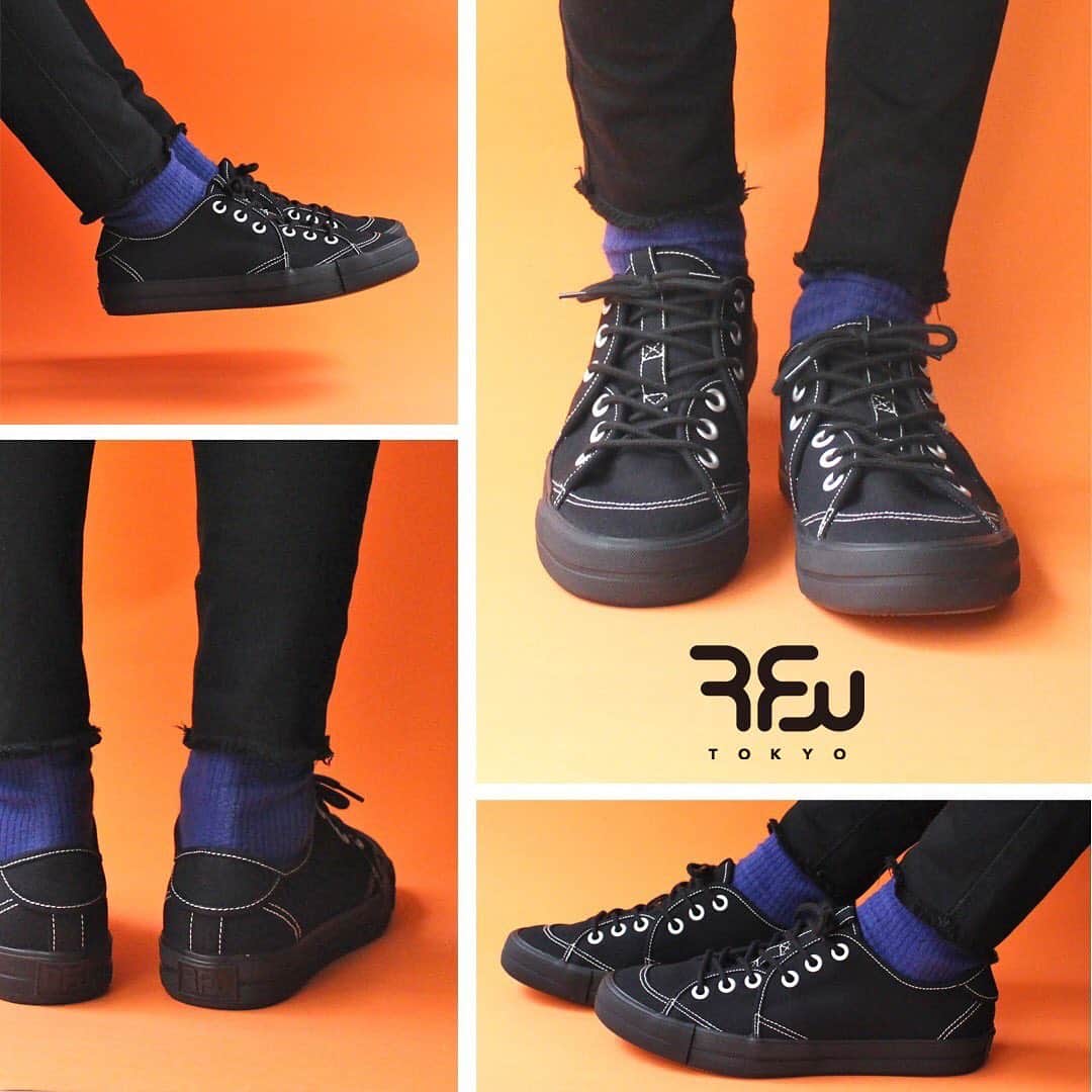 のインスタグラム：「《RFW 2019SS》  SANDWICH-LO HERITAGE -Black-  RFWでは珍しいオールブラックのモデル ステッチのみホワイトにすることで、 黒でも沈みすぎず、軽い印象に。 シルバーのハトメも効いています。  非常に合わせ易く年間を通してご着用が可能です！  RFW all black model White stitch on top of black canvas with silver eyelet, Fresh cool new looks for your everyday casual wear.  Goes well with any style !  Link below for more information !  www.rfwtokyo.com @rfwtokyo  #rfw #rfwtokyo #rhythmfootwear #sneaker #sneakers #kicks #instashoes #instakicks #sneakerhead #sneakerheads #nicekicks #sneakerfreak #kickstagram #2019ss #spring #summer #20th #aniversary #renewal #tokyo #東京 #スニーカー #シューズ #リズム #20周年 #記念 #リニューアル #立ち上げ #rpm #rhythmprimarymarket」