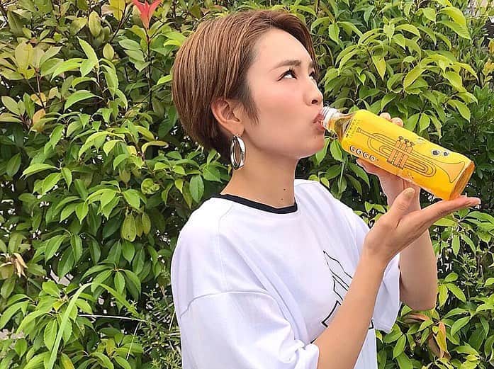 富久美玲のインスタグラム：「_ . 毎日レベルで飲むくらい好きな飲み物 #午後の紅茶 の限定デザイン #午後ティーとうたおう パッケージ！ . ちなみに私はレモンティー派です🍋 . 名前入りのディズニーデザインボトル が当たる写真投稿キャンペーンが 実施してるらしいです＼(^o^)／ みんなも一緒に写真撮りましょう🤳 . https://www.kirin.co.jp/campaign/sns_cp/gogo20190610/  #紅茶派 #PR」
