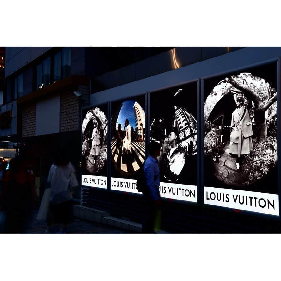 岩田剛典さんのインスタグラム写真 - (岩田剛典Instagram)「Harajuku crossing🖤💙 @louisvuitton  @virgilabloh  @inezandvinoodh  #louisvuitton  #lvmenfw19」7月9日 18時11分 - takanori_iwata_official