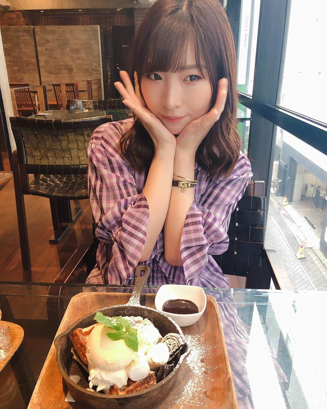 岩佐美咲さんのインスタグラム写真 - (岩佐美咲Instagram)「とっっっっても久しぶりなインスタ更新だ…いかに映えない人生を送っているかがバレてしまう…  #カフェ #渋谷カフェ #ワッフル #スイーツ #インスタ萎え #cafe #sweet #sweets」7月9日 18時25分 - wasaminnn