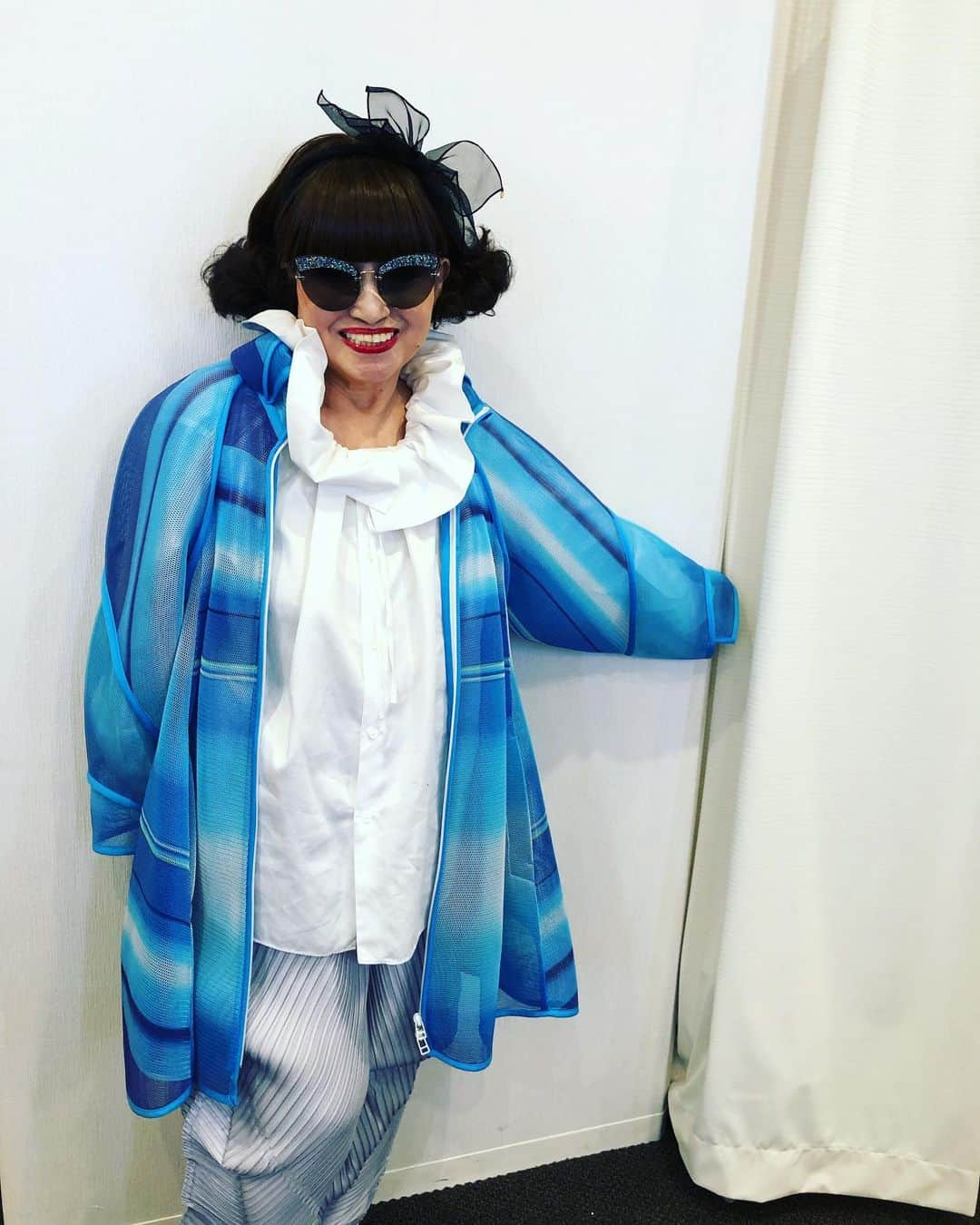 黒柳徹子さんのインスタグラム写真 - (黒柳徹子Instagram)「今日も、「徹子の部屋」本番終わりました。 このサングラスは、この間のバンコク旅行の時に、買いました。 お洋服によって、ときどき使ってます💕」7月9日 18時30分 - tetsukokuroyanagi