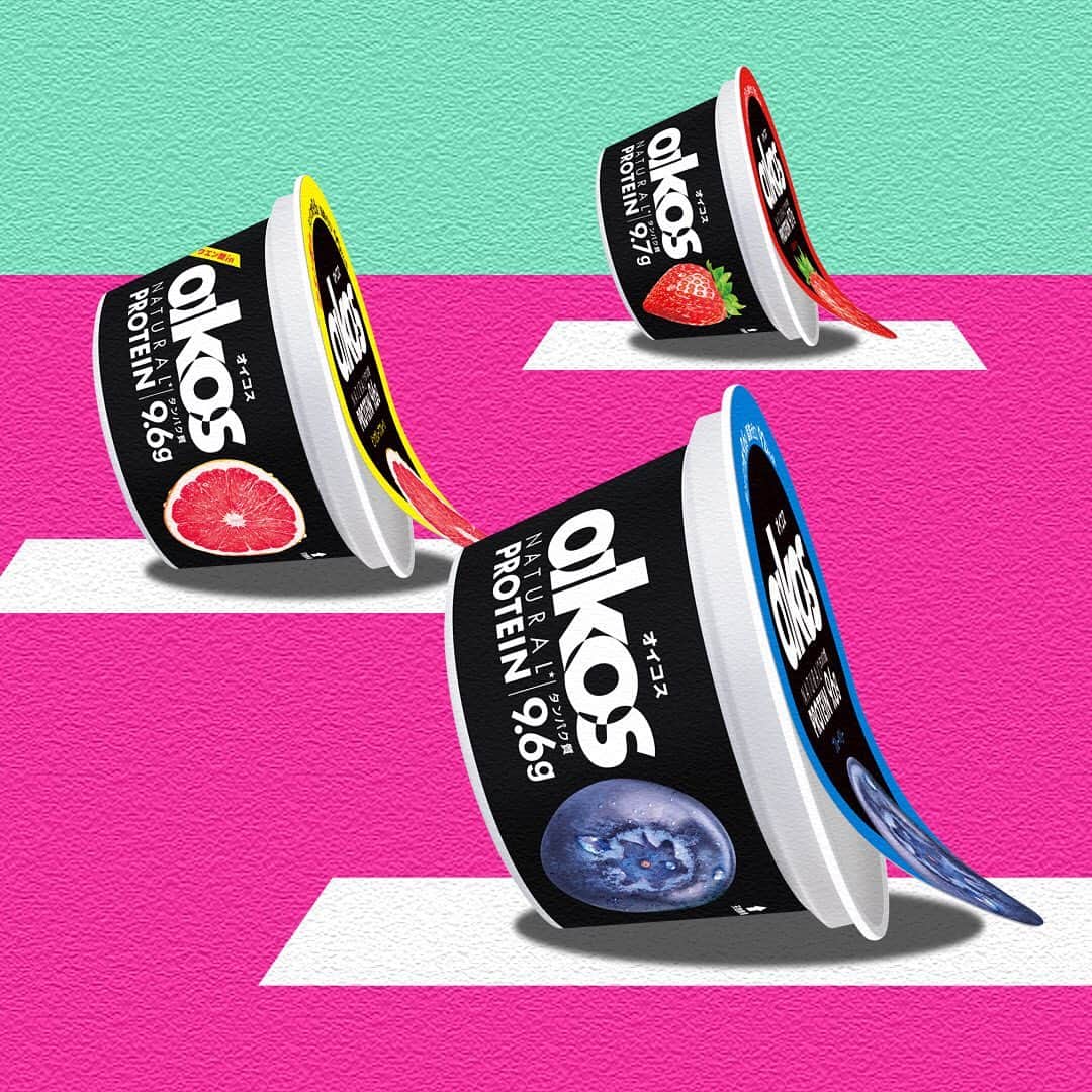 オイコスのインスタグラム：「OIKOS meets sports❗#04 Yoga . ヨーガルト❓ . 高タンパク質・脂肪ゼロの新しいオイコスは、ヨガの後にもオススメ👍リラックスしたカラダに、ナチュラルなプロテインを😁 . illustration by @_oryel_ . #オイコス #ジブン追い越す #oikos #ヨーグルト #ギリシャヨーグルト #protein  #プロテイン #タンパク質 #高タンパク  #sports  #スポーツ  #fitness #フィットネス #gym #ジム #exercise #エクササイズ  #yoga #ヨガ」