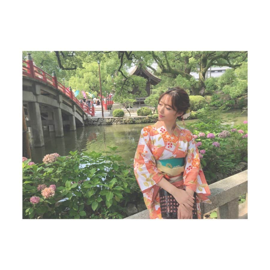 野中美郷さんのインスタグラム写真 - (野中美郷Instagram)「♡ ごめんなさい。笑 自己満なんやけど、せっかく たくさん撮ってもらったから🙄☝️ . 浴衣は選ぼうとしてすぐ、 お店の方が絶対これ似合うと 提案してくれたのを着ました😊 帯も全部プロの目にお任せして とってもいい感じになりました🧡 . 客観的に似合うの選んでもらえるの って嬉しいしありがたい♬ 髪の毛のセットも素敵に 仕上げてもらえて大満足！ . この夏もう一回くらい浴衣着たい👘 #水着より和装派 . . #太宰府天満宮 #七夕 #浴衣 #浴衣女子  #浴衣レンタル」7月9日 18時36分 - n.mi3sa3to10