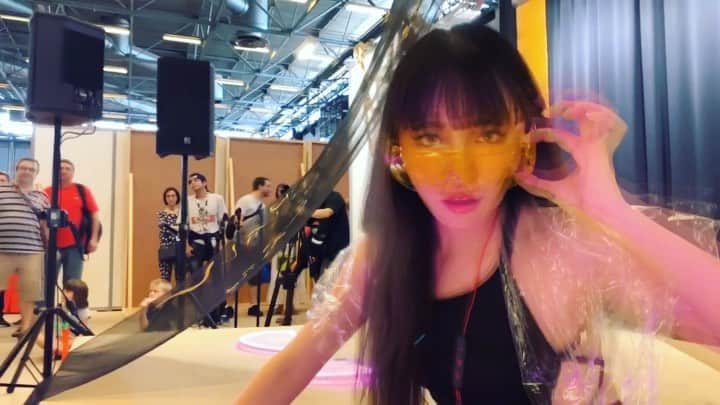 DJ mariennuのインスタグラム：「Merci💋 sit style DJ😈 ・ ・ ・ #dj #japanexpo #france #paris #music #techouse」