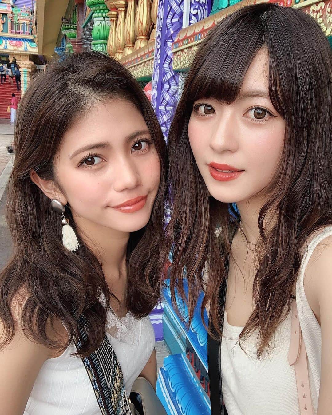 のインスタグラム：「まりまりこんび🧡 ＊ 今月は旅行もお仕事も含めたら 半分以上真理子と一緒😂♡(笑) ＊ いつもありがとうすぎ♡ ＊ ＊ ＊ #まりまりこんび #旅行 #フリーモデル #サロンモデル #like #trip #instagood」