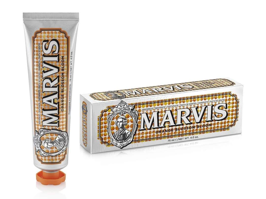 Marvis par AEGIS-Pharmaさんのインスタグラム写真 - (Marvis par AEGIS-PharmaInstagram)「🍊🍋Deuxième création de la nouvelle Collection Blended de Marvis, le dentifrice « Orange Blossom Bloom » est le fruit d’une rencontre harmonieuse entre la fraîcheur de la menthe poivrée et  des notes florales et fruitées  de fleur d’oranger et de citron. Un bouquet de saveurs séduisant au goût raffiné. #new #marvis #marvismint #marvistoothpaste #toothpaste #dentifrice #pharmacie #aegis #aegispharma #dentalcare #dentiste #hotel #cheeky #fashion #packaging #bathroom #travel #color #flavour #orangeblossom #mint #blended」7月9日 19時31分 - marvis.france