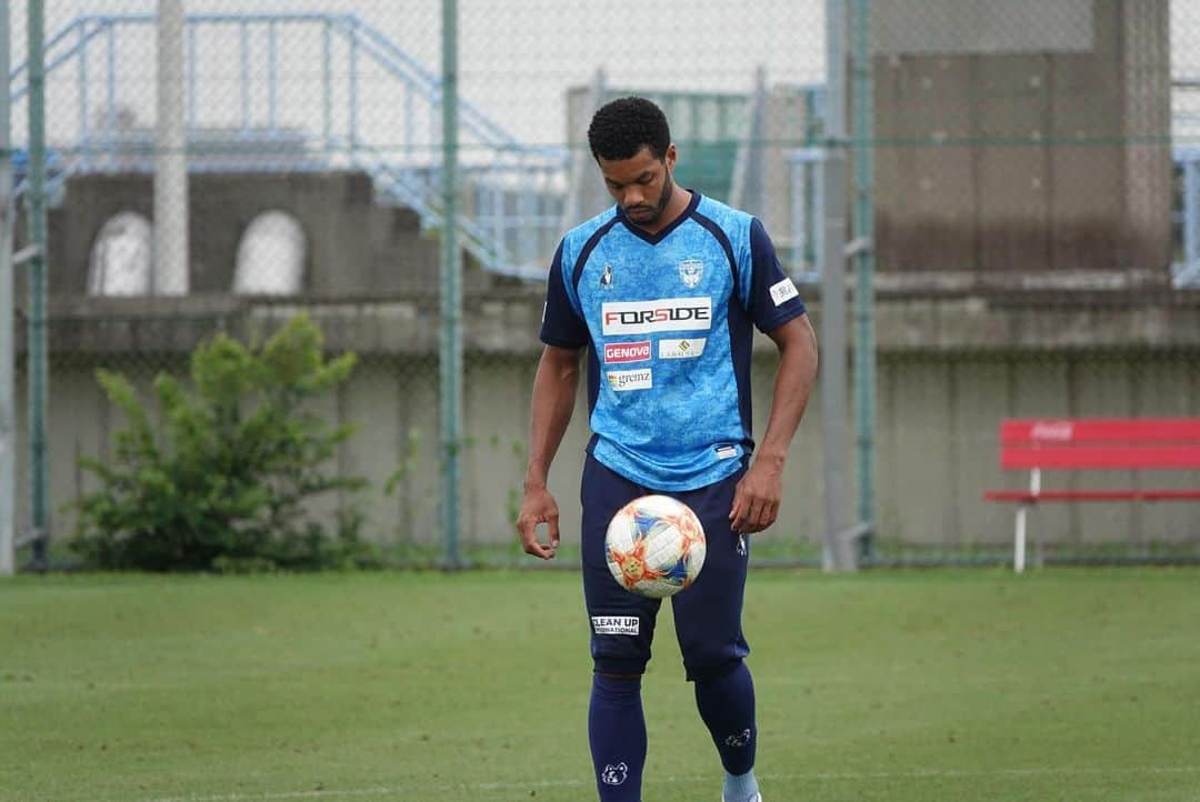 横浜FCさんのインスタグラム写真 - (横浜FCInstagram)「- 2019.7.10 WED EMPERORS CUP vs SENDAI UNIVERSITY 19:00 KICK OFF 天皇杯2回戦。 伝統ある大会で新たな挑戦が始まる。 #内田智也 - #yokohamafc #横浜FC #天皇杯 #三浦知良 #松井大輔 #中里崇宏 #藤井悠太 #斉藤光毅 #袴田裕太郎 #カルフィンヨンアピン #田代真一 #戸島章」7月9日 19時53分 - yokohamafc_official