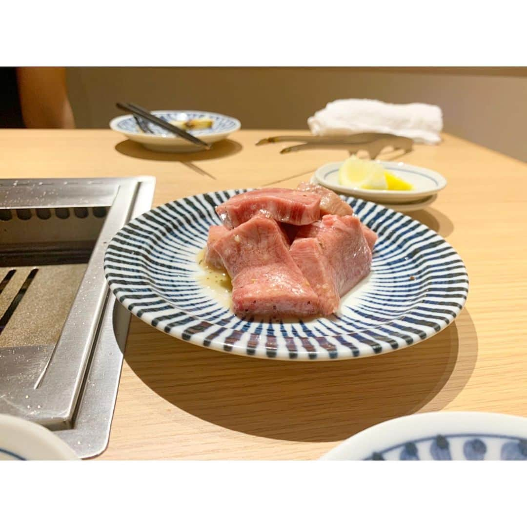 廣瀬麻伊さんのインスタグラム写真 - (廣瀬麻伊Instagram)「りささんと焼肉してきたぁ♡ 美味しかったぁぁ♡ お腹いーぱいっ🥰 ご馳走さまでした。  @yakiniku_kuroda  あんど  オープンおめでとうございます🎉 嬉しいねっ🥰  みんな行ってみてねんっ  おすすめは お店の方に聞いてねっ☺️ @kuroishikouji  @junyamatsuo  #焼肉 #渋谷 #女子焼肉」7月9日 19時56分 - mai_hirose