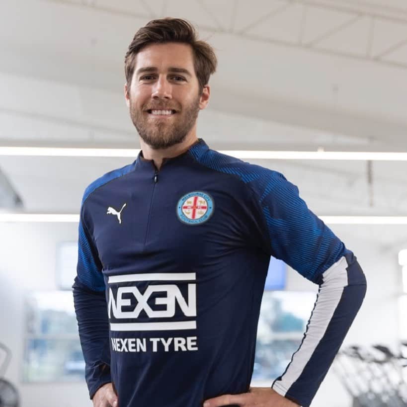 ジョシュア・ブリランテのインスタグラム：「Pumped for this new adventure 💪🏽 @melbournecity」