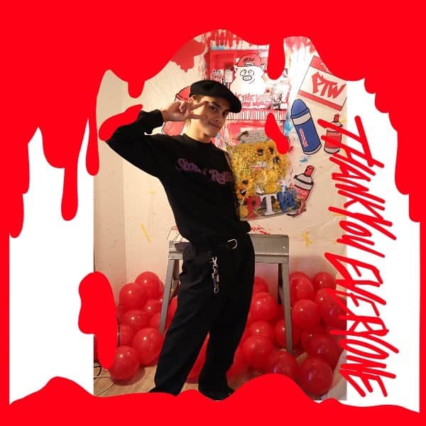 のインスタグラム：「#曲名に命をシリーズ の前に 投稿させてください！ . . . PAiNT THE WORLD -FIRST PAGE - @joint_harajuku . 無事大成功でページを 閉じました。 次のページはどんな色で 飾られるんだろうか。 いつかまた貴方がページを めくる時そこには新しい世界 が待っているだろう。 . #PAiNTTHEWORLD #Thankyou_everyone」