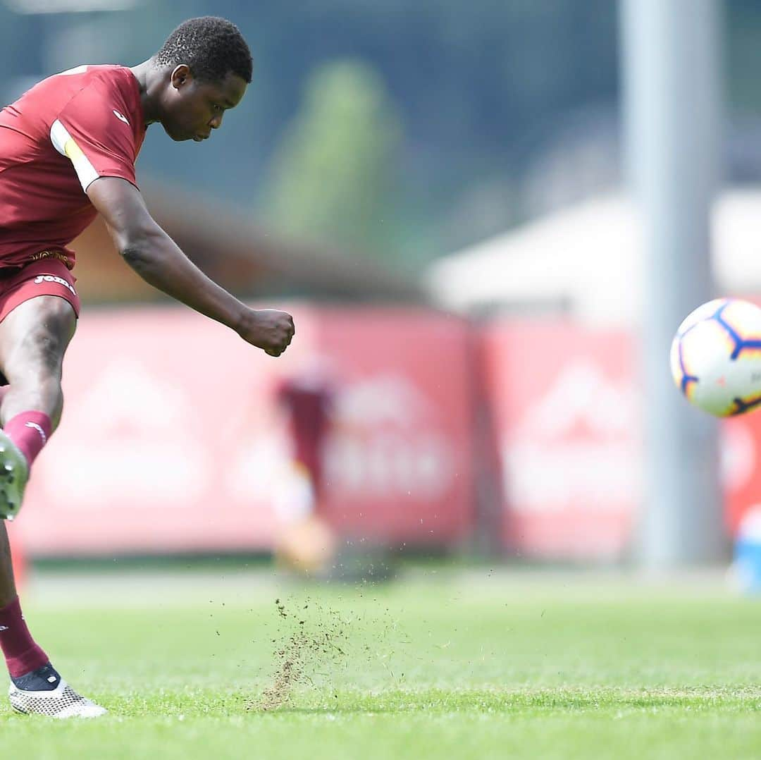 トリノFCさんのインスタグラム写真 - (トリノFCInstagram)「Shooting 🎯⚽️ #SFT」7月9日 20時06分 - torinofc1906