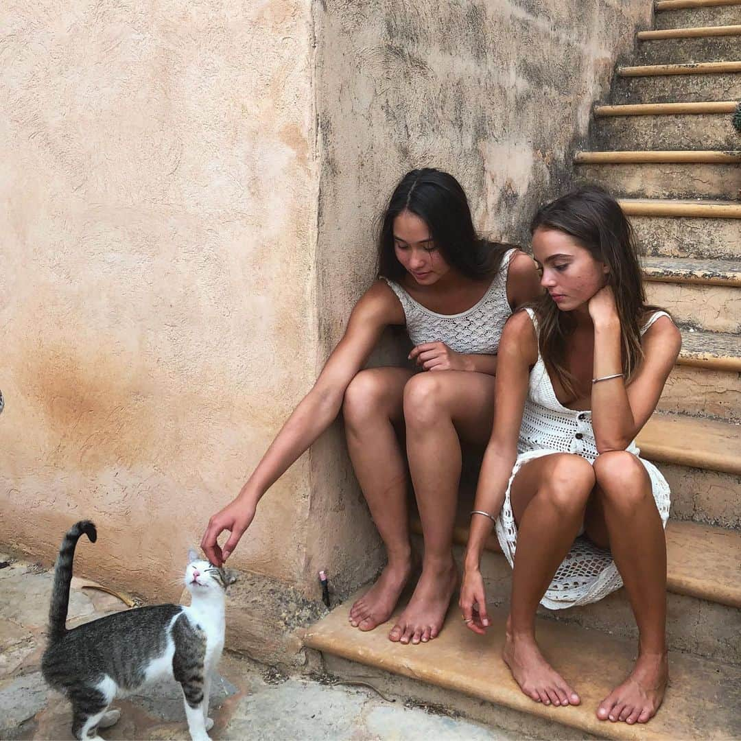 Inka Williamsさんのインスタグラム写真 - (Inka WilliamsInstagram)「First couple of days in Mallorca 💓 this little house in the middle of nowhere was almost as cute as us」7月9日 20時15分 - inkawilliams