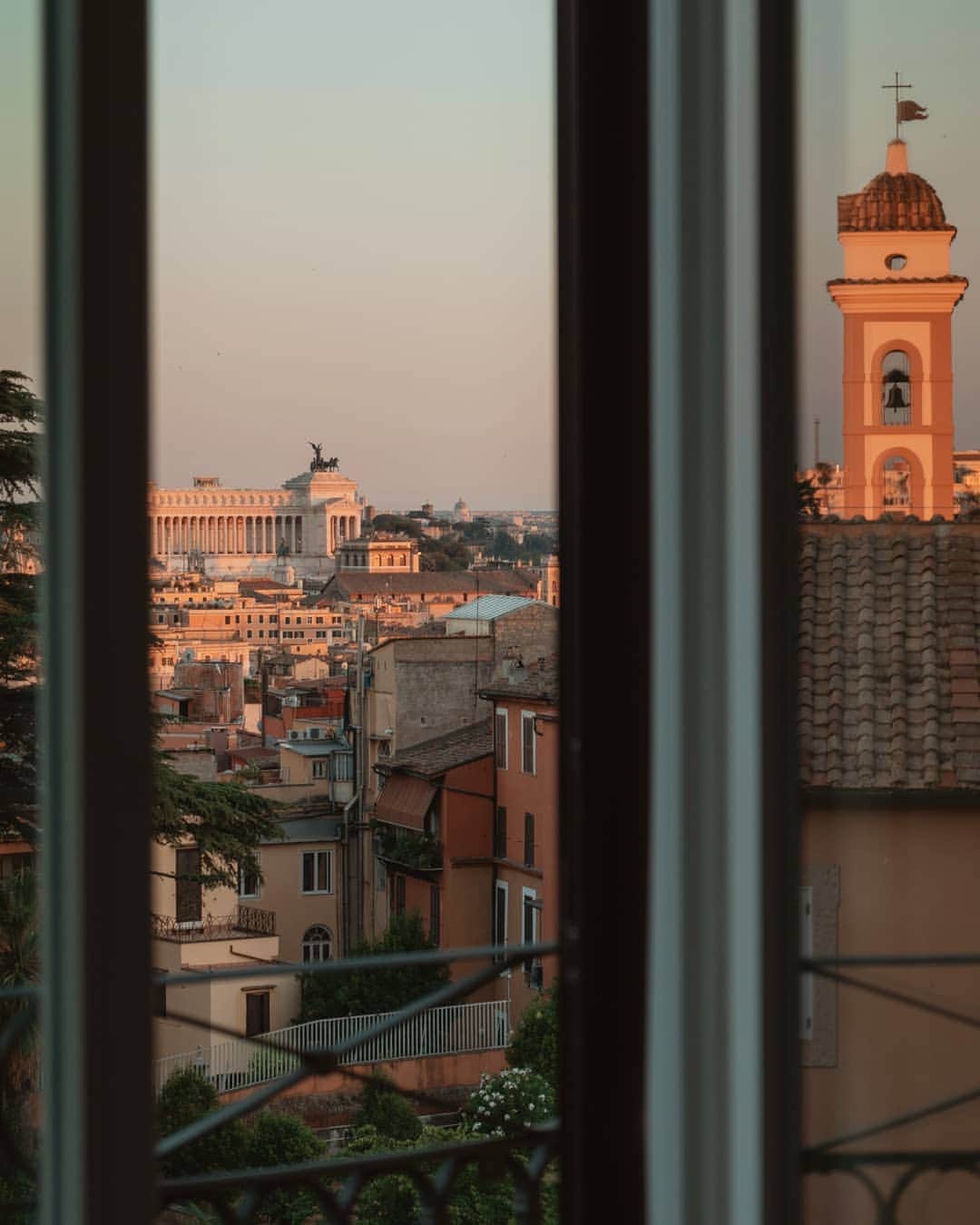 Putri Anindyaのインスタグラム：「a special place in Italy @hoteledenrome // it's been long time since I promised myself to visit this city. Then me and @capra311 managed to come to this historical city for a week and had a privilege to stay 2 nights in this beautiful hotel, to experience Rome in the best way #atasteofeden #dcmoments. The sunset here somehow always so soft and pinkish, it was just very lovely from our balcony. Here you can see the taste of Eden that I captured into photos. My fav part of this hotel is the lobby and meeting room where you can see on the slide 5 and 6. It's just so classy ❤️」