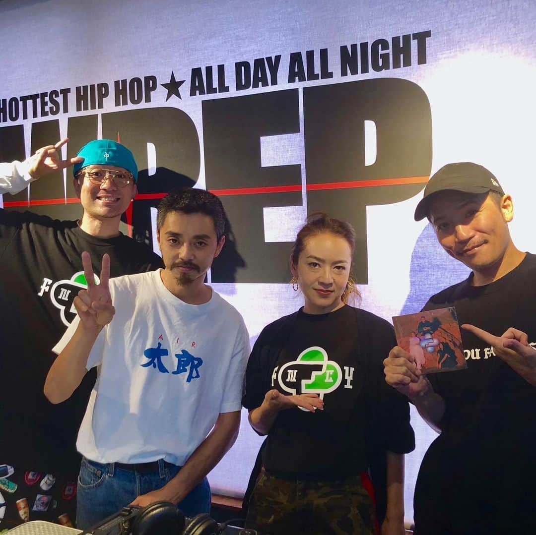 ZEN-LA-ROCKのインスタグラム：「🔜遂に明日🔜 FNCYアルバム発売日です‼️ 心底お願いです🙇🏻‍♂️ ✅明日水曜19時 ✅渋谷modi 1F スペース ✅発売記念LIVE ✅🆓です‼️ ✅全員集合でーーー！！！ . . 今日も各所プロモーションで走り抜けました！！！ 昼も夜もWREPだぁ 皆様のお越しをまぢでお待ちしてます🙏🏽🙏🏽🙏🏽 . . . #fncy #zenlarock #鎮座dopeness #grina #wrep #zeebra #渋谷modi #遂に明日」