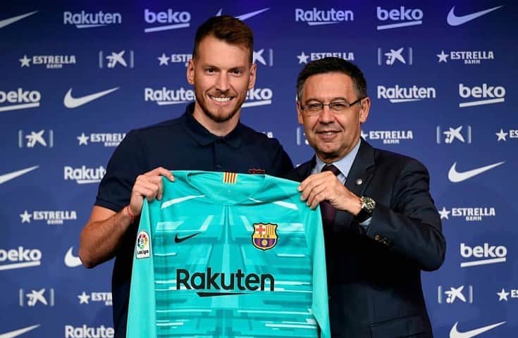 ノルベルト・ムラーラ・ネトのインスタグラム：「@fcbarcelona 🔵🔴」