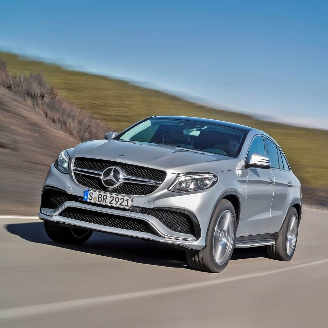 Mercedes AMGさんのインスタグラム写真 - (Mercedes AMGInstagram)「[Fuel consumption combined: 14.0 l/100 km |CO2 emissions combined: 320 g/km]  With 585 available hp, the Mercedes-AMG GLE 63 S 4MATIC Coupé is always ready to best any challenge.  #MercedesAMG #AMG #GLE #DrivingPerformance #Power #Passion #Mercedes #AMG🔥 #Luxury #CarsofInstagram #InstaCar #Lifestyle」7月9日 22時30分 - mercedesamg