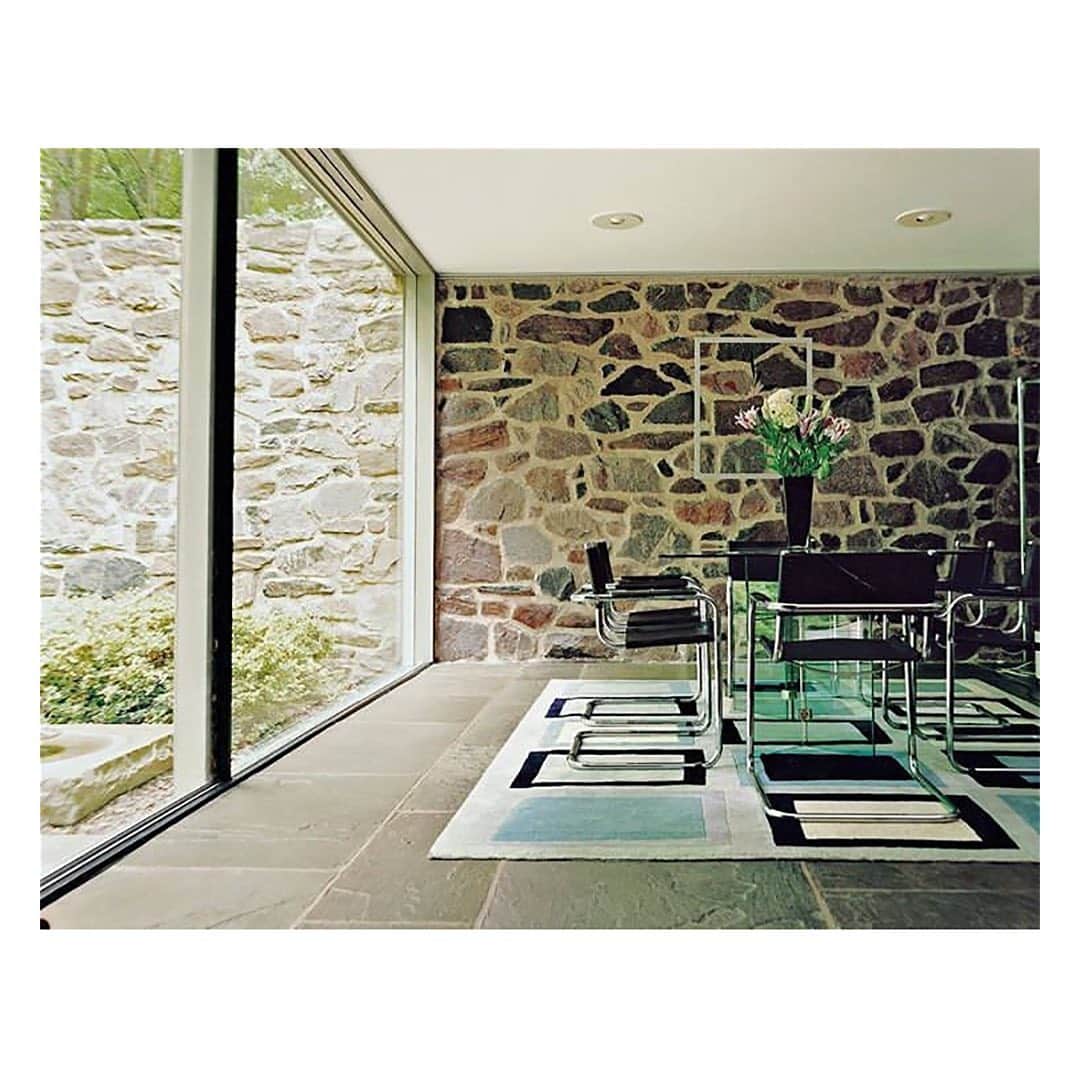The Modern Houseさんのインスタグラム写真 - (The Modern HouseInstagram)「#inspiration Hooper House II: an exemplary mid-century house in Baltimore, designed by Marcel Breuer in 1959 📸@dc_hillier」7月9日 22時23分 - themodernhouse