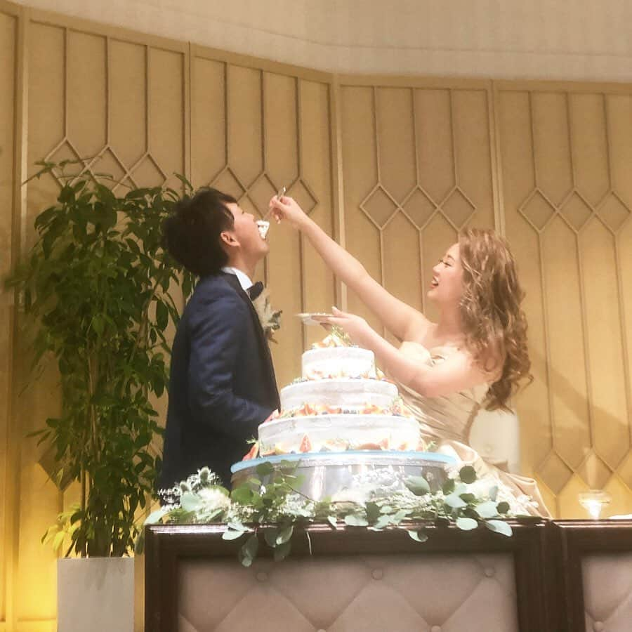 足立沙織さんのインスタグラム写真 - (足立沙織Instagram)「*** 2019.07.07(Sun) 野間家 Happy Wedding💐✨ . . . 心から幸せでいっぱいになる結婚式だった😭✨まいまい、ほんっっとに綺麗だったよ！！ 初めての結婚式が野間家で良かったです🌈 . . 呼んでくれてありがとう🙏 . . . . . . #happywedding#happyweddingday#happyweddinganniversary#fukuokapics#fukuoka #結婚式#七夕#0707#アルカディア小倉」7月9日 22時39分 - sao_ri_17