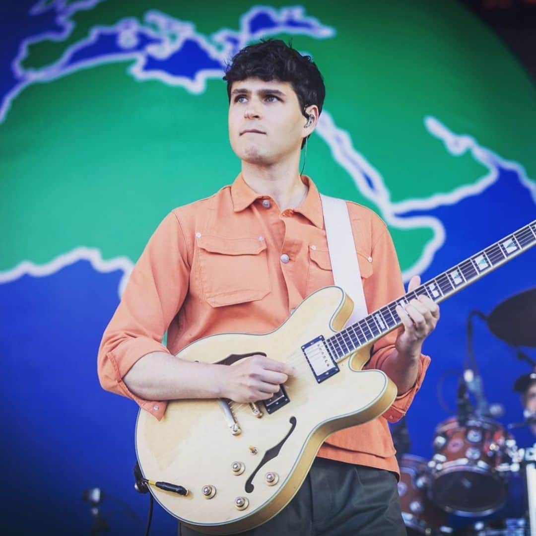 エズラ・クーニグのインスタグラム：「brought the orange jacket back to its homeland for Roskilde last week」