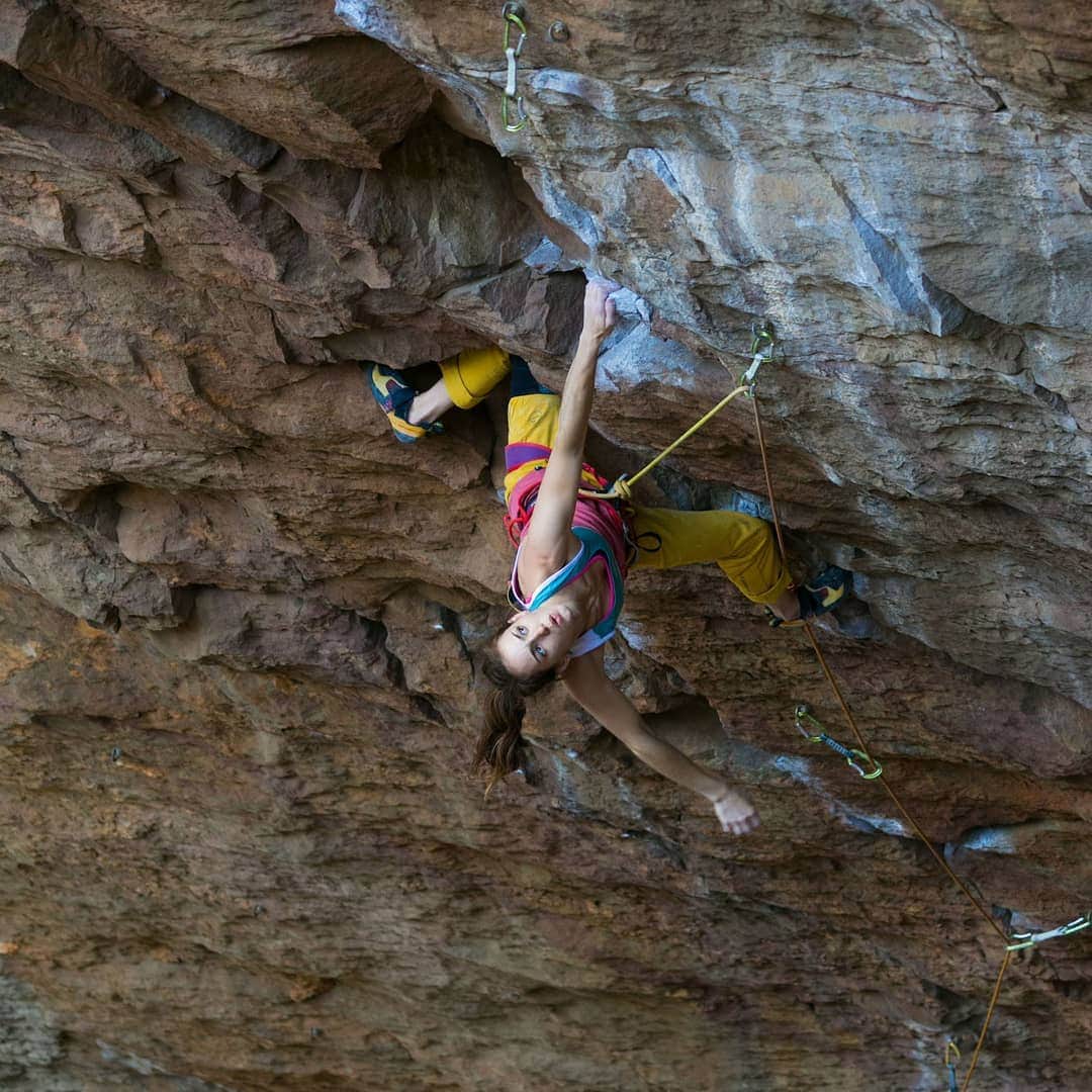 ペイジー・クラッセンのインスタグラム：「All the projects left unfinished. Still hoping to return and wrap this up one day 》》Mazawatee, 5.14c in Montagu, South Africa. I missed my prime opportunity during South Africa's terrible drought years when the route stayed dry an extra month or two into the winter (although I'm glad South Africa is recovering from the drought). I learned a lot of lessons on this climb, particularly that I can't drop all other climbing and focus only on my project. That was my strategy on Mazawatee, and I came away from the process as weak as ever. Balance, side projects, and side training are crucial to my new projecting regimen.  Photo 📸 by @arjandekock」