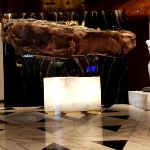 Palms Casino Resortのインスタグラム：「Steak anyone? @vernbestintheworld」