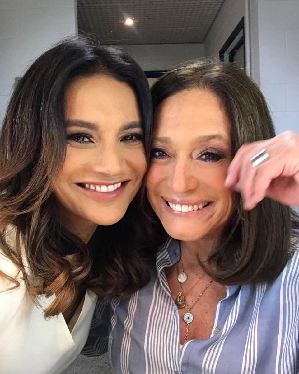 Susana Vieiraさんのインスタグラム写真 - (Susana VieiraInstagram)「Com a querida e linda @dirapaesreal gravando as chamadas para o @crianca.esperanca ♥️」7月10日 9時37分 - susanavieiraoficial