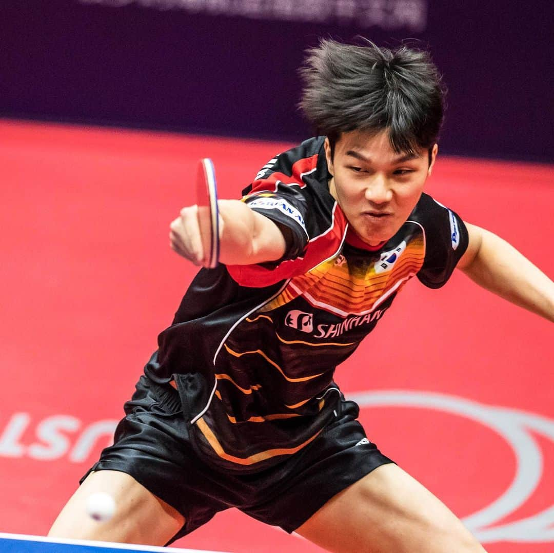 ITTF Worldさんのインスタグラム写真 - (ITTF WorldInstagram)「⚔️ The BATTLE is 🔛 to reach the main stage of the #ITTFWorldTour 🇦🇺 #2019AussieOpen ⚔️ WHO are you backing to qualify❓」7月10日 10時06分 - wtt