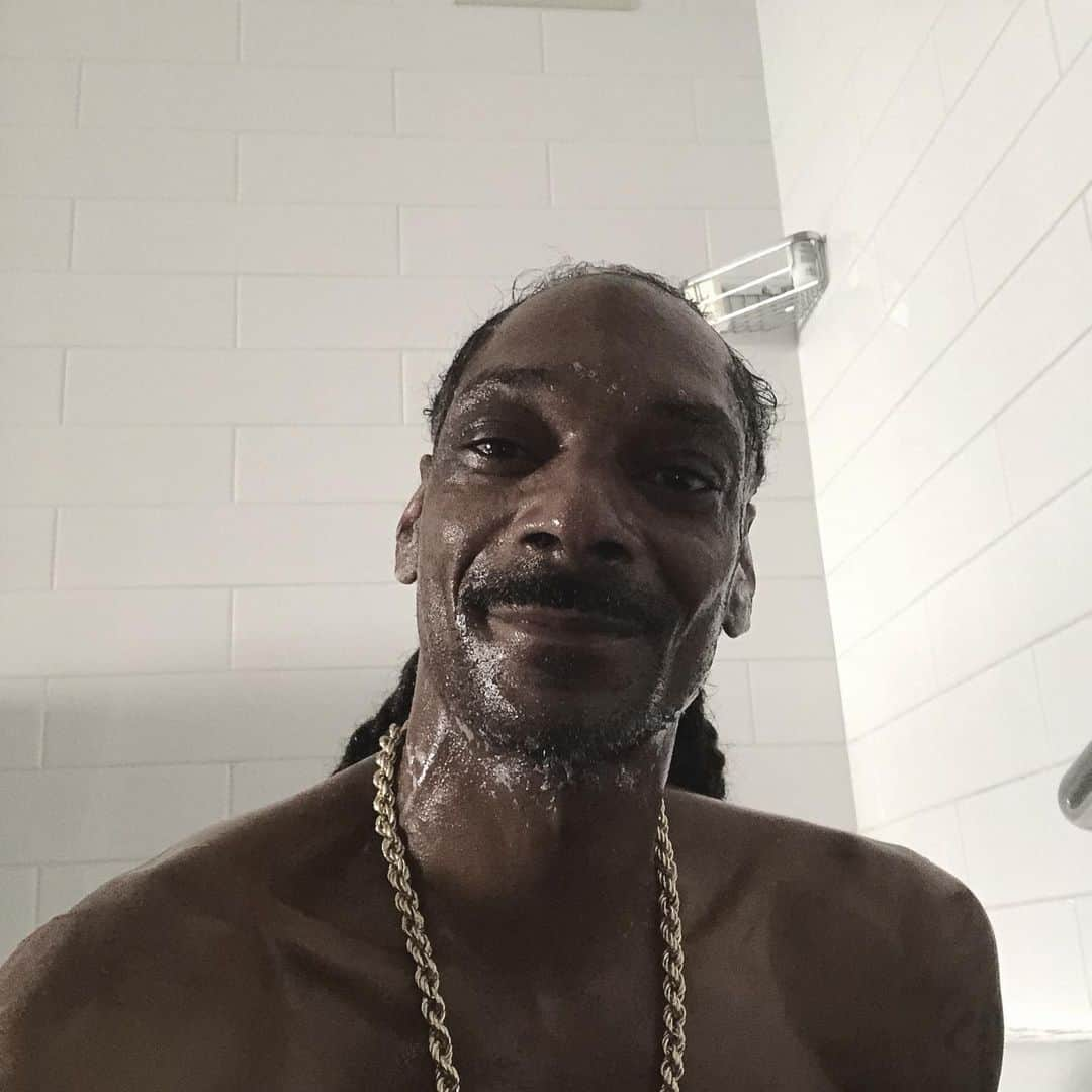 スヌープ・ドッグさんのインスタグラム写真 - (スヌープ・ドッグInstagram)「So. Fresh n so clean 🧼」7月10日 10時14分 - snoopdogg