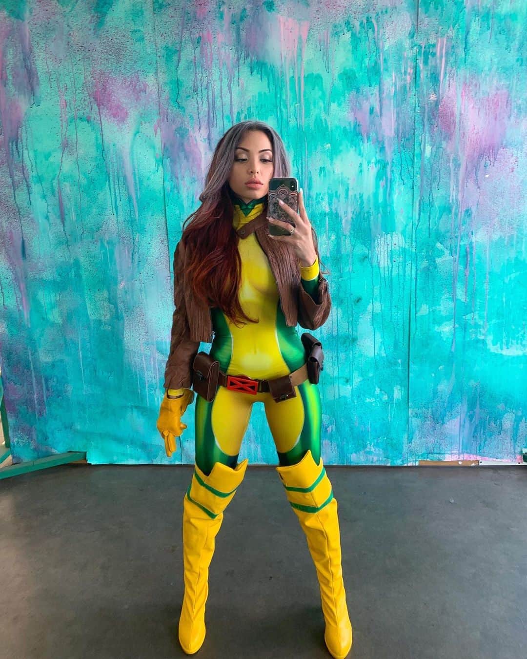 Maddy Belleのインスタグラム：「Did a Rogue Cosplay what do you think?? Comment 💚💚 if you think I should do more💋 Ty @dreamboxgirl for the fit!  I Got to fight my Ms Marvel👊🏼💋 @shesstunningxoxo」