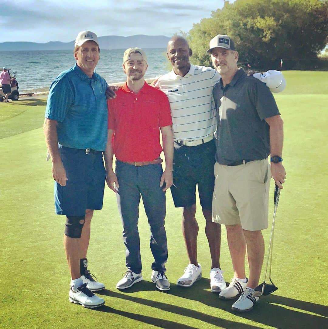 レイ・アレンのインスタグラム：「Great practice round with my guys @justintimberlake #vinnydelnegro #frankreich and not pictured #zieky #accgolftournament #edgewood」