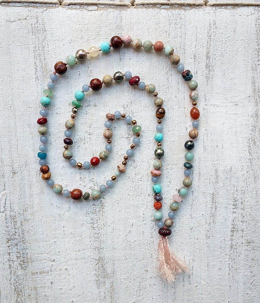 キャサリン ミッシェルさんのインスタグラム写真 - (キャサリン ミッシェルInstagram)「Custom order mala with opals, turquoise, Tahitian pearls, angelite, jasper and temple wood beads from my trips to India #sold #customorder #aloha  #youknowyouwantit #artisan #108 #mantra #sacred #reiki  #handmadejewelry #healing #foryoumyprincess #lightworker #madewithlove #madewithaloha #tahitianpearls #promise #protection」7月10日 10時25分 - catherinemichiels