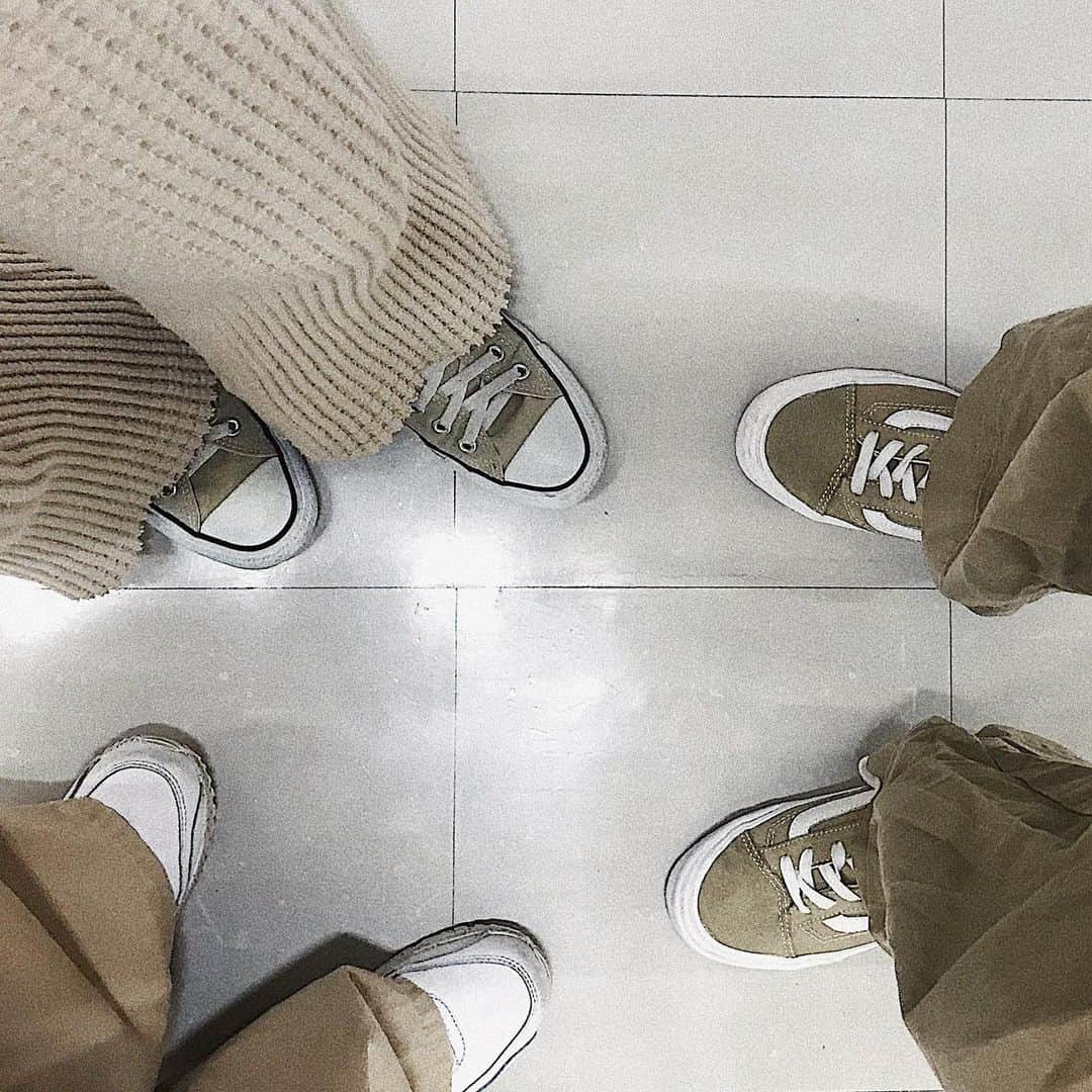 Yuuki mimuraさんのインスタグラム写真 - (Yuuki mimuraInstagram)「#beige . . みんな似たような足元で 笑っちゃった ₍ ..̮ ₎ ⁽ ˙˙̮ ⁾ ₍ ..̮ ₎  この前映画見たときの〜〜🎞 . . #足元倶楽部  #スニーカー #スニーカー女子 #ベージュコーデ #ワントーンコーデ」7月10日 10時38分 - u0829u