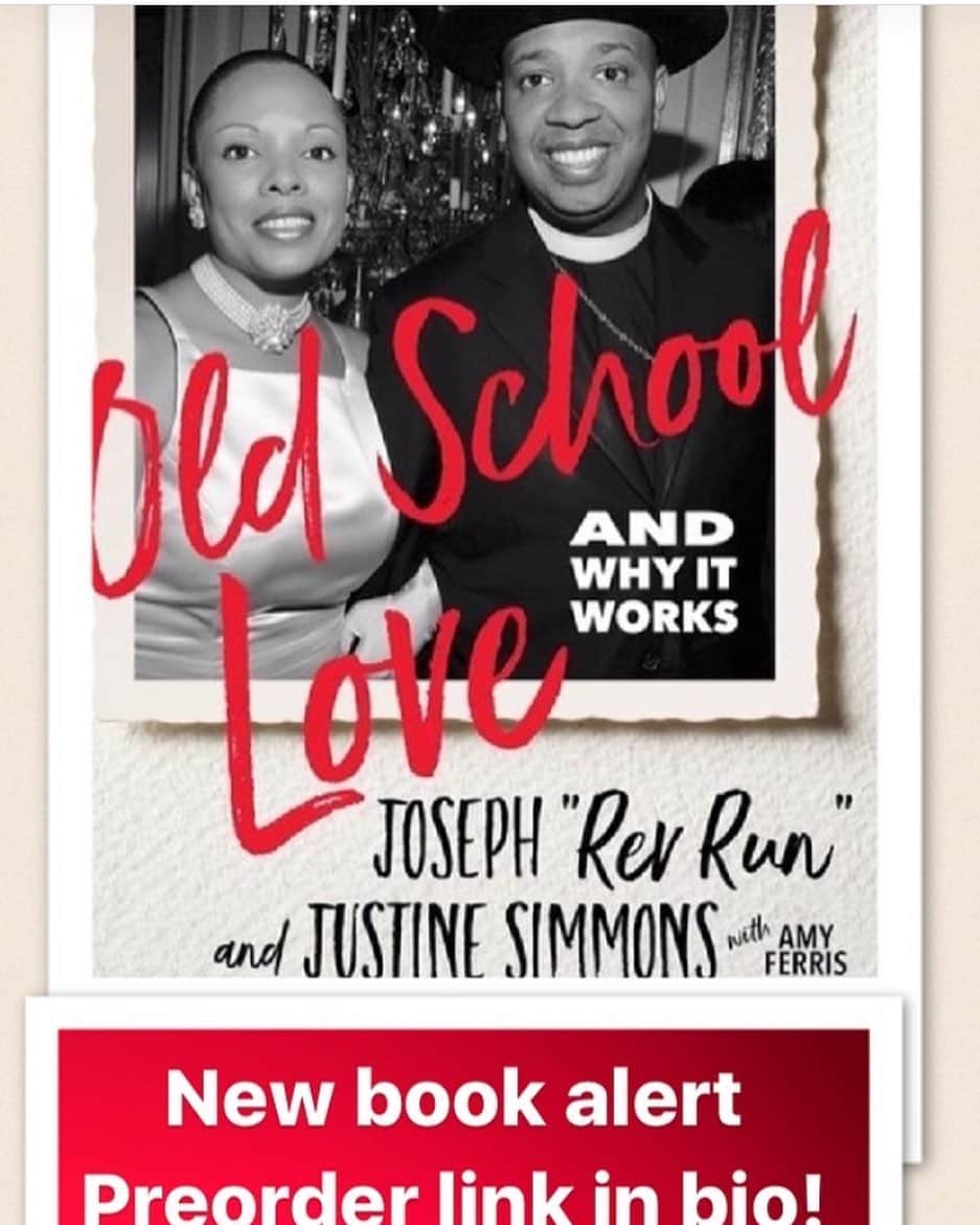 ジョゼフ・シモンズさんのインスタグラム写真 - (ジョゼフ・シモンズInstagram)「Run-D.M.C.’s iconic rapper Joseph “Reverend Run” Simmons and his wife, Justine, share their secrets to lasting love and the guiding principles that have kept them together for more than twenty years.  This is a book about love.  The kind of love that will keep you warm at night—that will keep you feeling safe and sound. The kind of love that will get you through some dark times; get you through some hard and yes, some tough times. The kind of love that will make you laugh, that will make you smile, that will make you nod knowingly.  The kind of love that is nurtured and watered and grows—from a seedling to a flower. The kind of love that is desperately needed in the world right now, shared and sprinkled everywhere.  Old School Love is a book to help you find the kind of soul-filling love you desire, written by a couple who has built a strong and joyful relationship amid the pressures, pitfalls, and temptations of the entertainment industry. Rev Run and his wife, Justine, have been blessed with a devoted partnership that has inspired others. In this homage to classic courtship, Rev and Justine reveal the secrets to their marriage’s longevity and happiness.  Each chapter of Old School Love offers stories, anecdotes, and memories of Rev and Justine’s marriage, their family, their experiences, their passion, and their deep faith and belief in God. Some will make you laugh, some will make you think, and some will make you cry. Yet all will make you wiser—more beautiful for the wear—and encourage you to be a kinder, more generous, and better human. Their reflections are bookended by a verse or line from scripture, a saying, or a favorite quote and a sampling of personal wisdom.  Over two decades strong, Rev and Justine’s partnership is an inspiration. With Old School Love they are spreading their message of positivity, and creating a legacy for all of us to embrace and share. Powerful and life-changing, this little gem of a book is about magic, and miracles, and yes, the irrefutable power of love.  Release: 1/28/20  #OldSchoolLove #RevRun #JustineSimmons preorder link .. in bio」7月10日 1時53分 - revwon