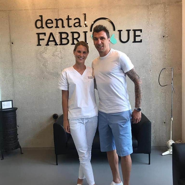 マリオ・マンジュキッチのインスタグラム：「Ljubazno, profesionalno osoblje i vrhunska stomatološka usluga u ordinaciji dentalne medicine @dentalfabrique #mm17🌪」