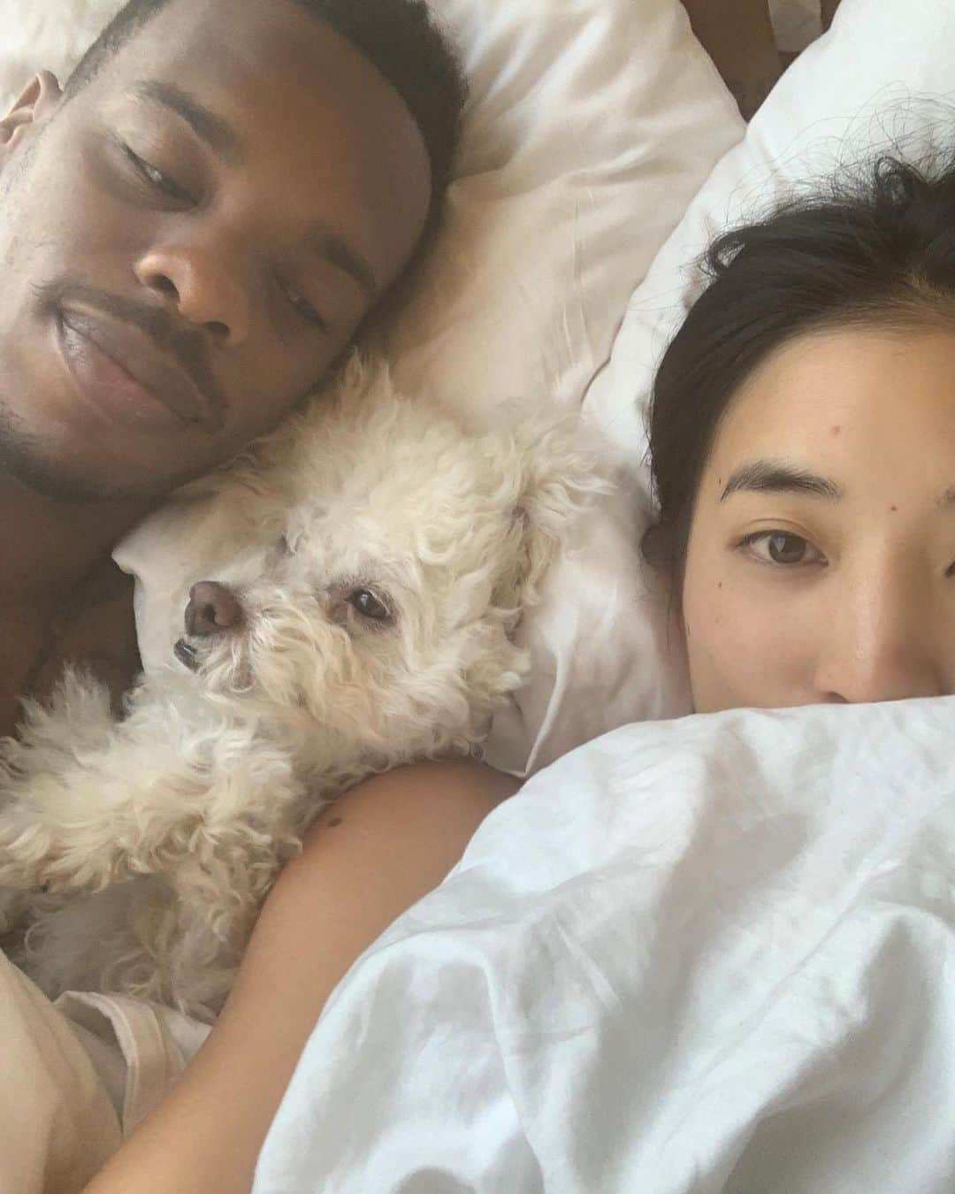Ai Shimatsuさんのインスタグラム写真 - (Ai ShimatsuInstagram)「Sometimes all you need is a little snuggle time with your babes. 🧸🍦 Thank you chan for bringing our baby CoCo to NY. 💛 @lilbuckdalegend」7月10日 3時34分 - aishimatsu