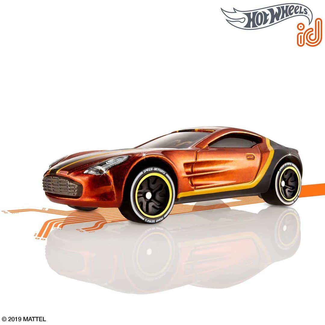 Hot Wheelsさんのインスタグラム写真 - (Hot WheelsInstagram)「The sleek and stylish Aston Martin One-77 is a necessity when it comes to your collection. #HotWheelsid」7月10日 3時40分 - hotwheelsofficial