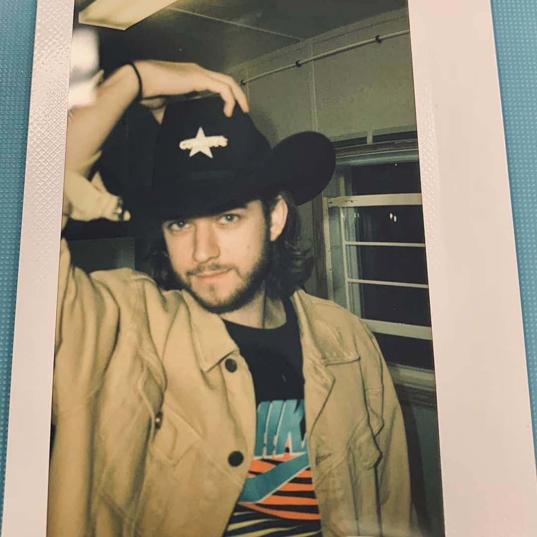 ゼッドさんのインスタグラム写真 - (ゼッドInstagram)「Calgary!! Thank you for making this German feel like a cowboy 🤣」7月10日 3時55分 - zedd