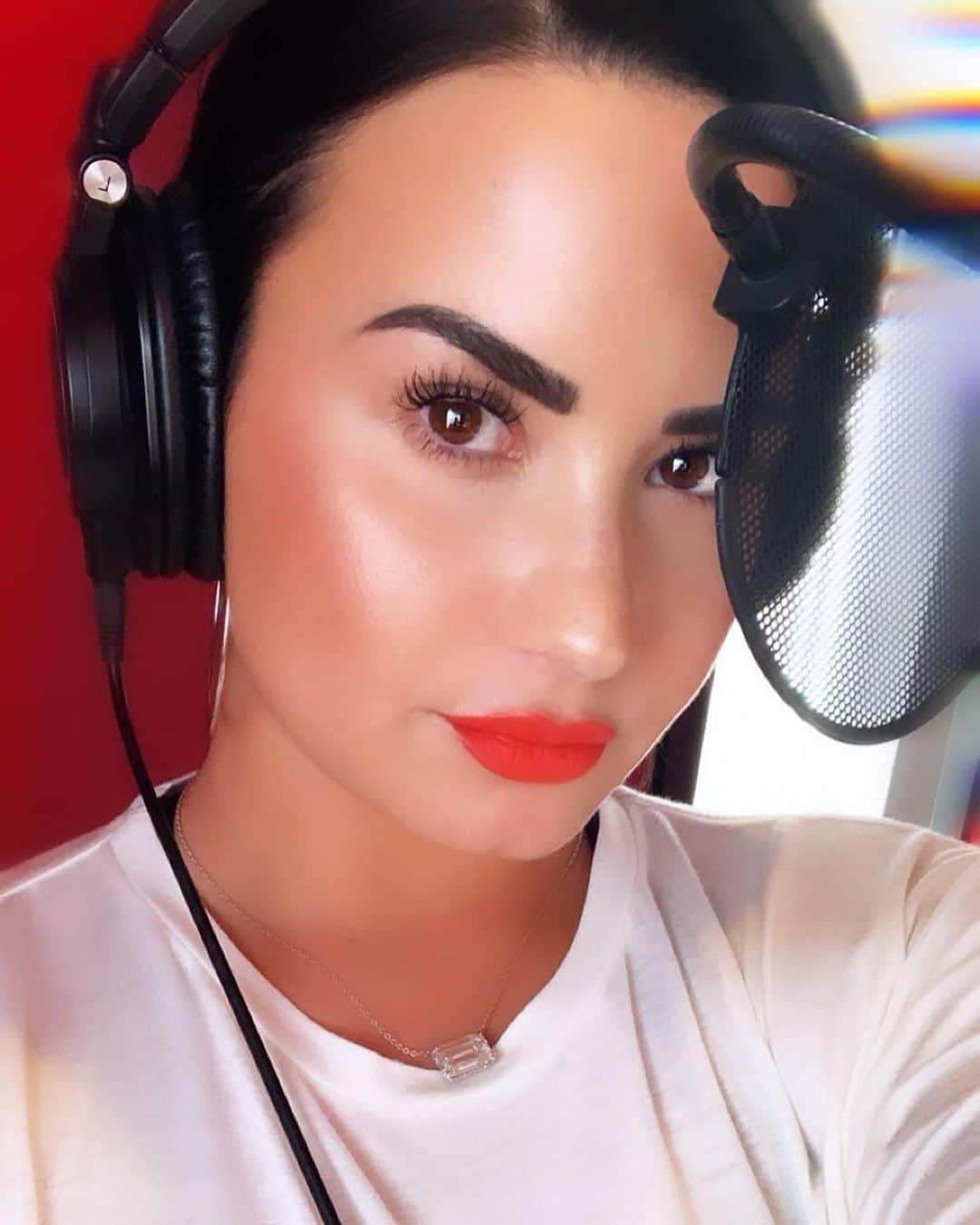 ASCAPさんのインスタグラム写真 - (ASCAPInstagram)「“Making magic”✨🎶 @ddlovato #studiolife」7月10日 4時03分 - ascap