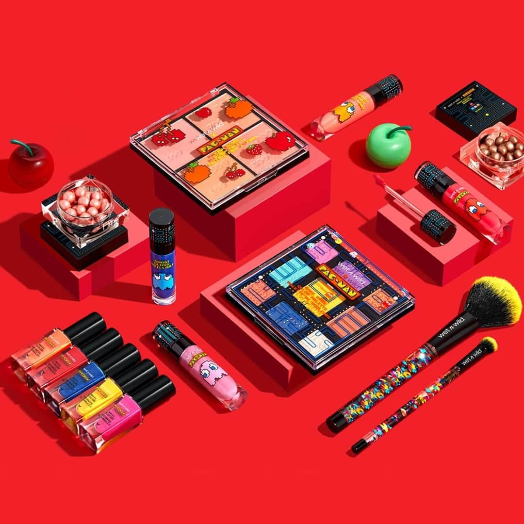 wet'n wild beautyさんのインスタグラム写真 - (wet'n wild beautyInstagram)「It's back to the '80s with this fun + fabulous limited edition collection.  Shop the PAC-MAN Collection. Only at wetnwildbeauty.com! 👻🍒 . . . #wetnwildbeauty #pacman #pacmanmakeup #pacmanxwetnwild #makeupcollection #makeuplook #80s #retro #bold #fun」7月10日 4時05分 - wetnwildbeauty