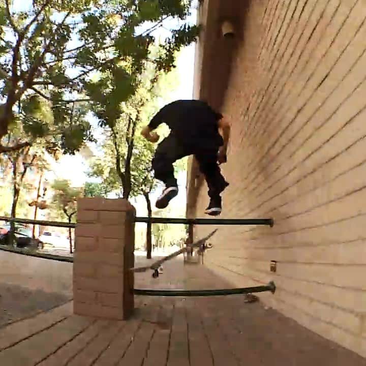 オルタモントのインスタグラム：「@ryan_lay threading the needle 📌 // 📹: @ericdanescu // #CFADC」
