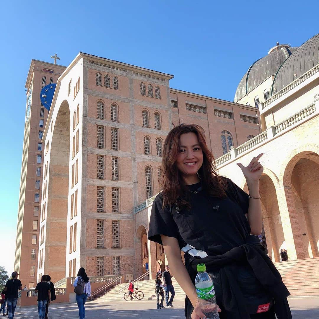 松澤由美さんのインスタグラム写真 - (松澤由美Instagram)「世界第２位の教会⛪️がBrazilにあります❤️ こちらもパワースポット的な、良い気が風に流れてましたぁ❤️ #singer #singerlife #brasil #af2019 #afrio #yumimatsuzawa #yumimatsuzawanobrasil #oscavaleirosdozodiaco」7月10日 4時21分 - yumimatsuzawa