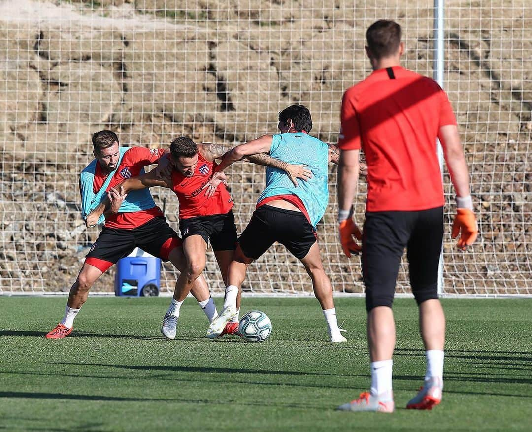 アトレティコ・マドリードさんのインスタグラム写真 - (アトレティコ・マドリードInstagram)「INTENSIDAD en imágenes 👌💥 #Training #TrabajandoDuro #Atleti #Atlético #AtléticoDeMadrid」7月10日 5時11分 - atleticodemadrid