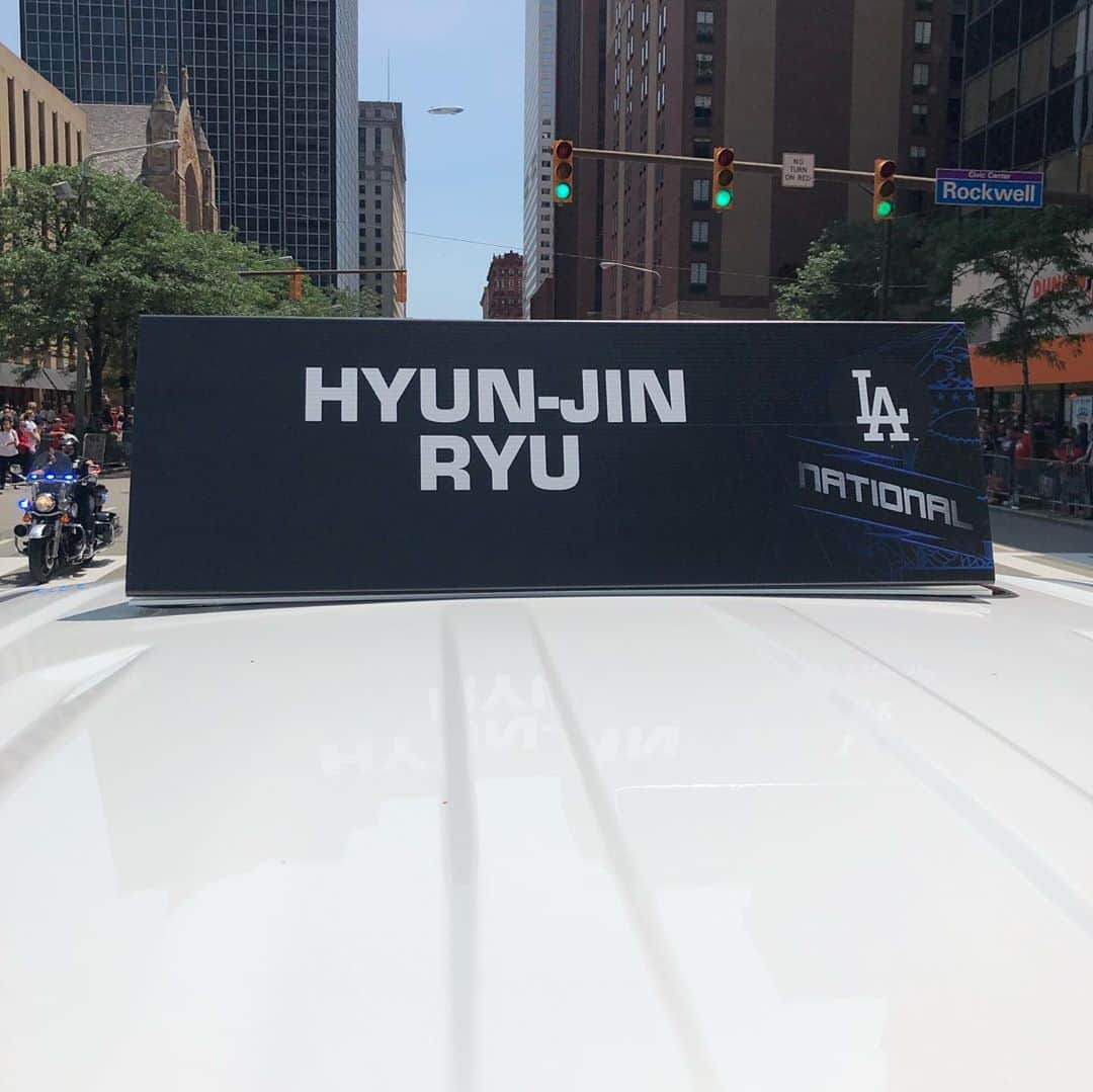 柳賢振さんのインスタグラム写真 - (柳賢振Instagram)「⭐️⭐️⭐️⭐️⭐️⭐️⭐️#mlballstargame2019」7月10日 5時09分 - hyunjinryu325