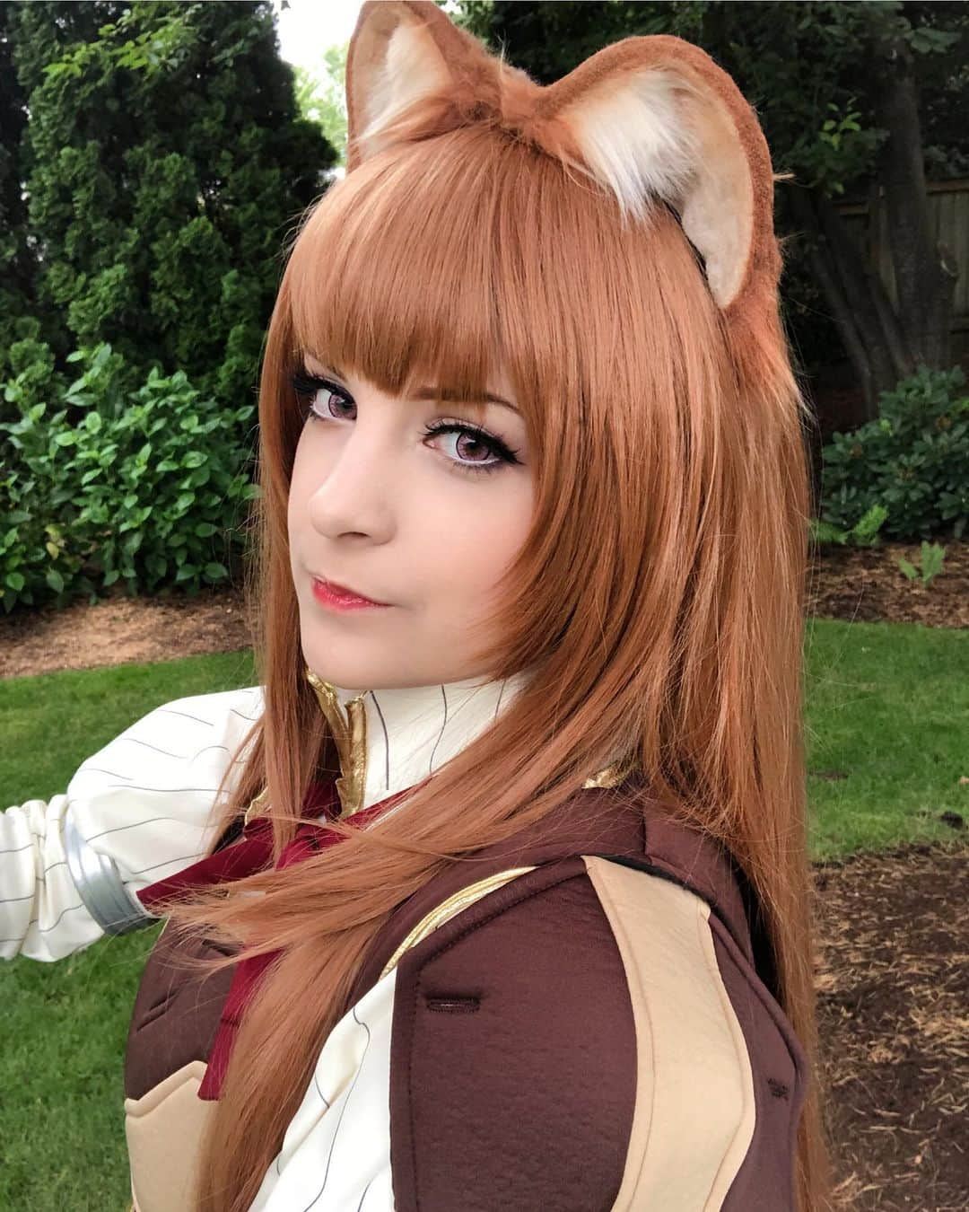 Tessaさんのインスタグラム写真 - (TessaInstagram)「“I will be your sword!”🗡 I love being Raphtalia a lot and I’m even more excited to make a bunch of improvements to her now. I’m going to tweak her wig a bit more and do a casual shoot for her this month I think! I also moved the ears further over to the sides which looks a lot better, too bad I didn’t think of that before taking these.🙃」7月10日 5時31分 - hiso.neko