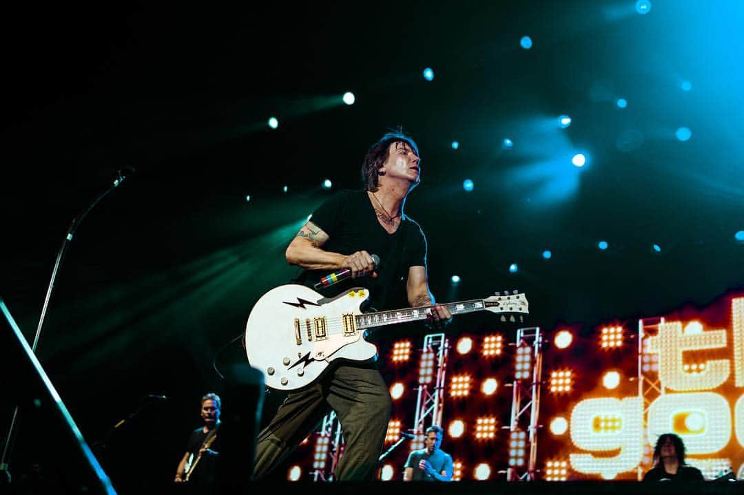 グー・グー・ドールズさんのインスタグラム写真 - (グー・グー・ドールズInstagram)「July 6 | @coralskyamp | West Palm Beach, FL | 📷: @reynoso.photography」7月10日 6時06分 - googoodollsofficial