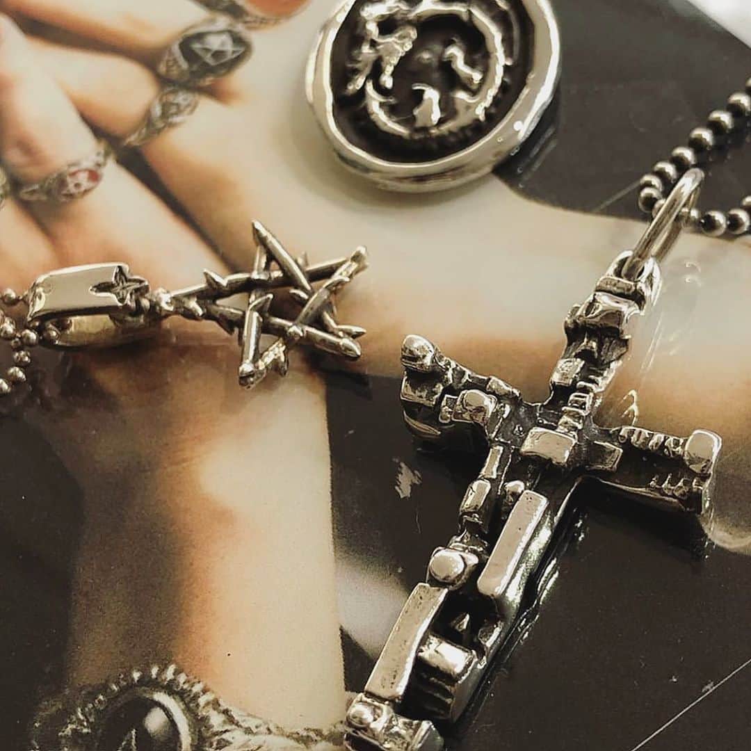 のインスタグラム：「A few #AlexStreeter favorites via our main #Japan stockist @cream_osaka @cream_silver_accessory」
