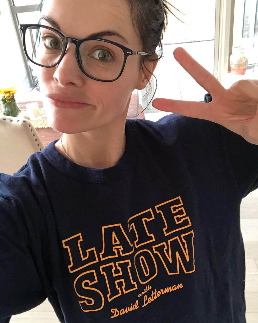 ジェイミー・アレクサンダーさんのインスタグラム写真 - (ジェイミー・アレクサンダーInstagram)「🤩 @laurenrodriguezny thank you for the #OG @letterman t-shirt 😍🙌🏻」7月10日 6時54分 - jaimiealexander