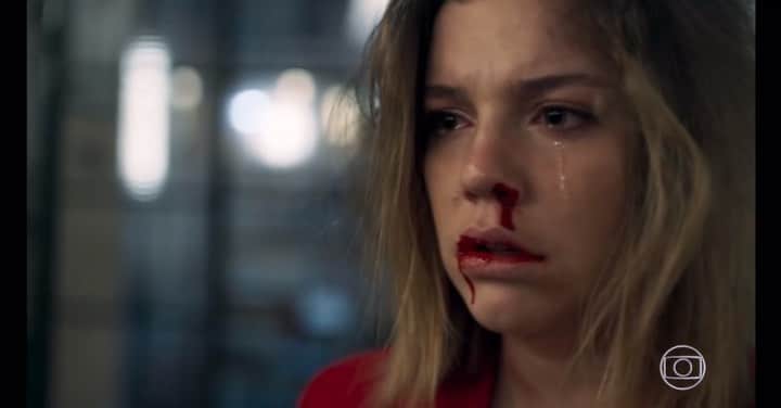 Alice Wegmannのインスタグラム：「#SPOILER de amanhã! vocês tão postando, eu posto também. já tá no globoplay! e não me chame de Basma. meu nome é Dalila. #ÓrfãosDaTerra @redeglobo」